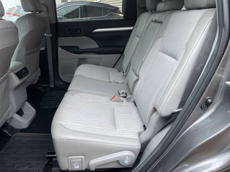 2018 Toyota Highlander LE Plus