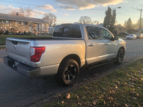 2019 Nissan Titan SV