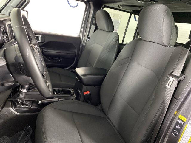 2022 Jeep Gladiator Altitude