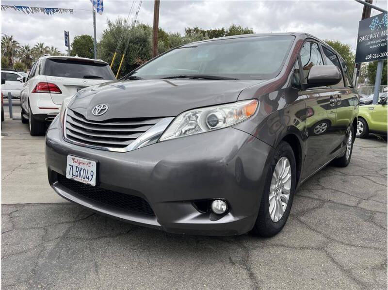 2015 Toyota Sienna
