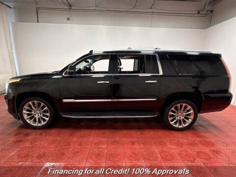 2017 Cadillac Escalade ESV Luxury