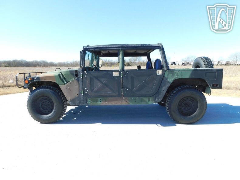 2002 AM General M1123
