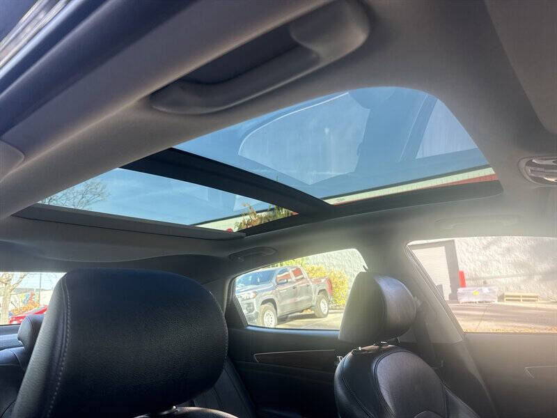 2017 Kia Cadenza Premium