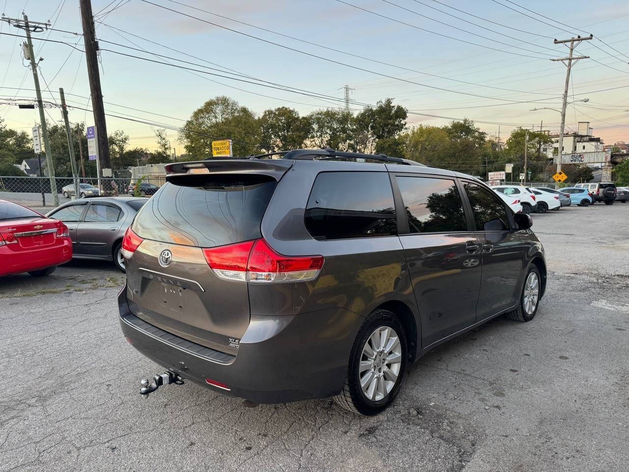 2013 Toyota Sienna for sale at Green Ride LLC in NASHVILLE, TN