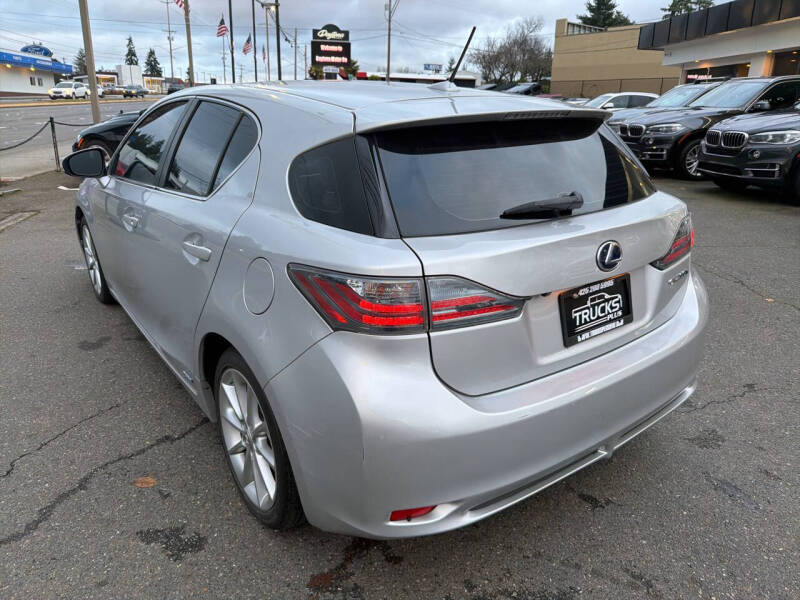 2011 Lexus CT 200h Premium