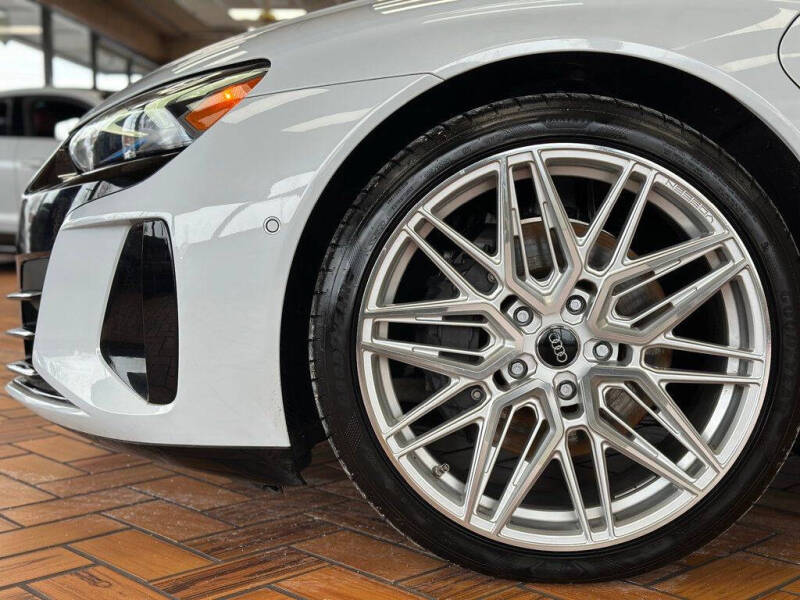 2022 Audi e-tron GT quattro Prestige