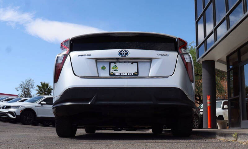 2016 Toyota Prius Three Touring