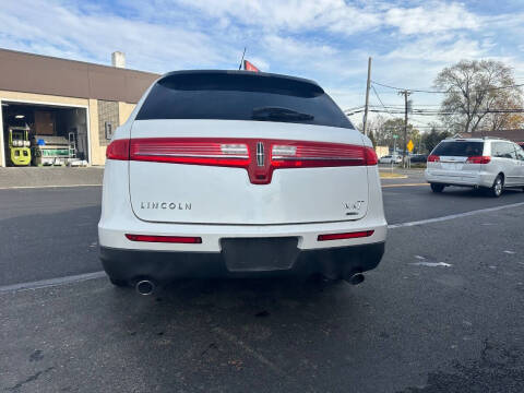 2010 Lincoln MKT EcoBoost