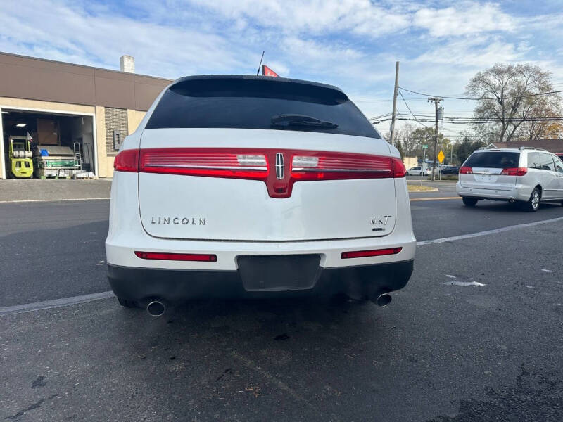 2010 Lincoln MKT EcoBoost