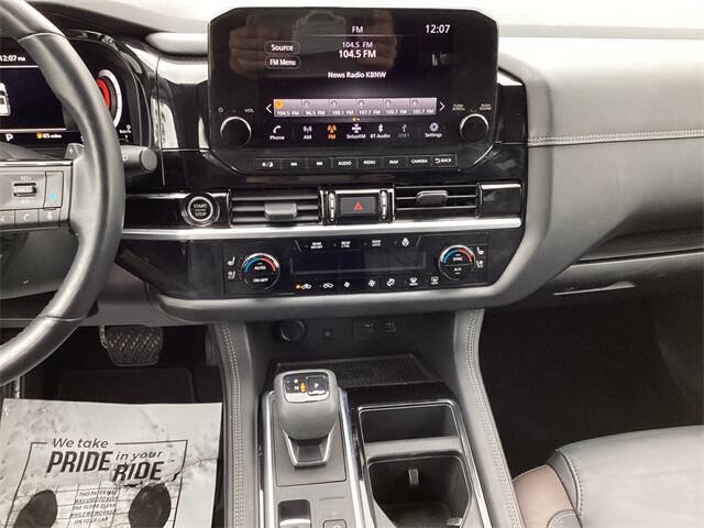 2023 Nissan Pathfinder Platinum