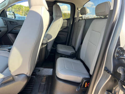 2022 GMC Canyon Elevation Standard