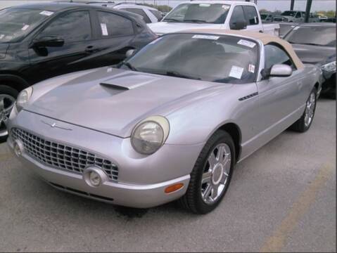 2004 Ford Thunderbird for sale at Bogie's Motors in Saint Louis MO