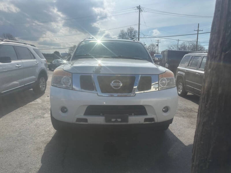 2013 Nissan Armada SV
