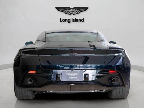 2025 Aston Martin DB12 V8