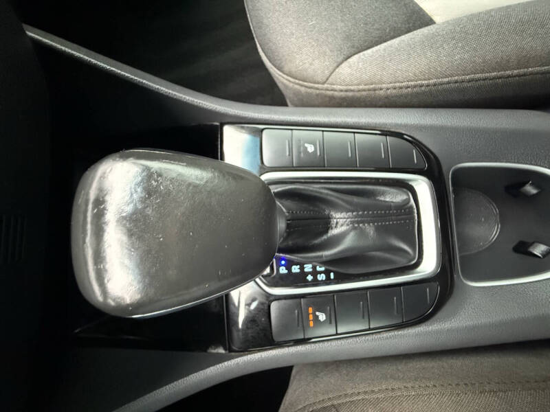 2020 Hyundai Ioniq Hybrid SE