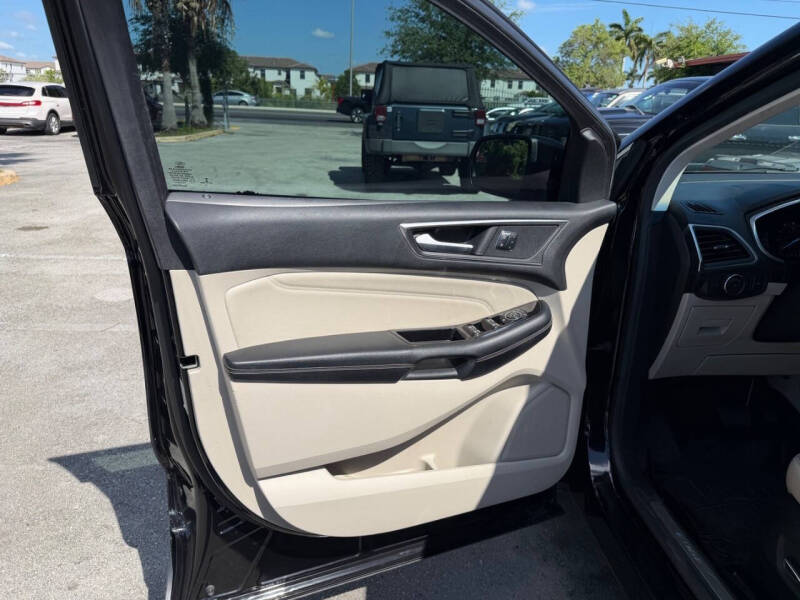 2016 Ford Edge Titanium