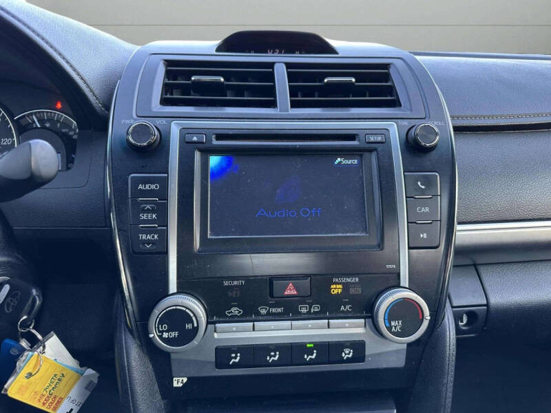 2014 Toyota Camry SE