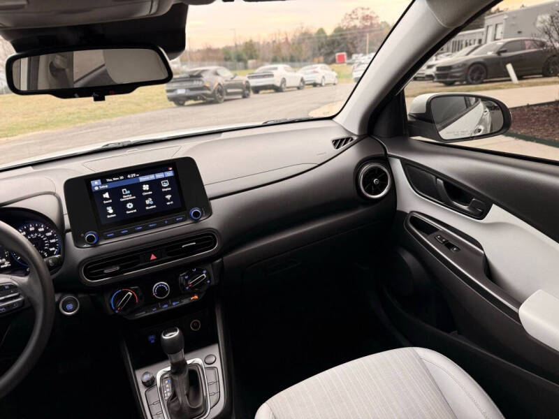 2022 Hyundai Kona SEL