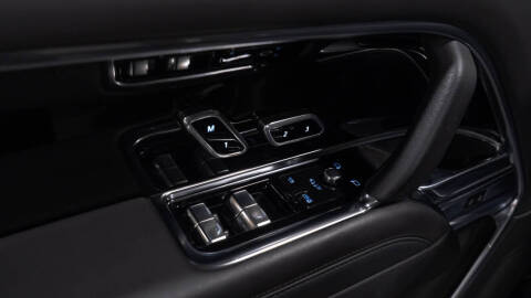 2023 Land Rover Range Rover P400 SE