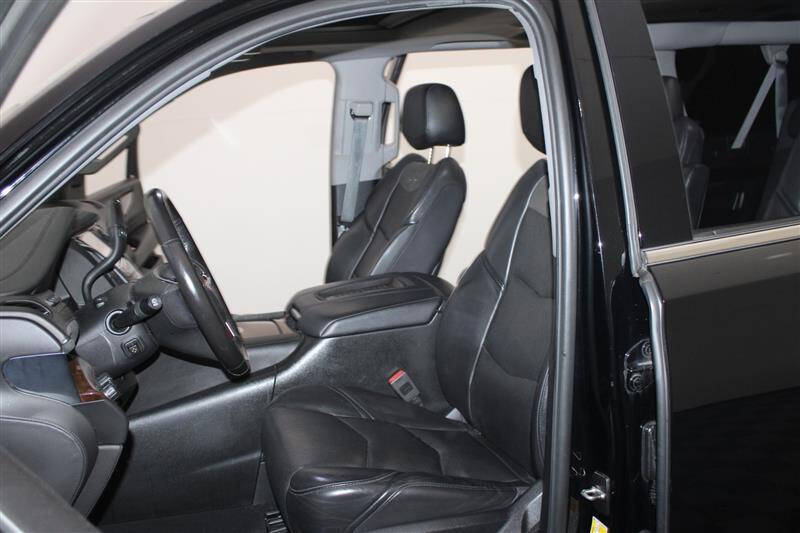 2018 Cadillac Escalade ESV Luxury