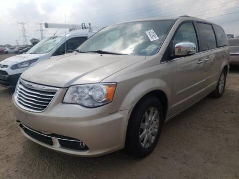 2012 Chrysler Town and Country for sale at Varco Motors LLC - Builders in Denison KS