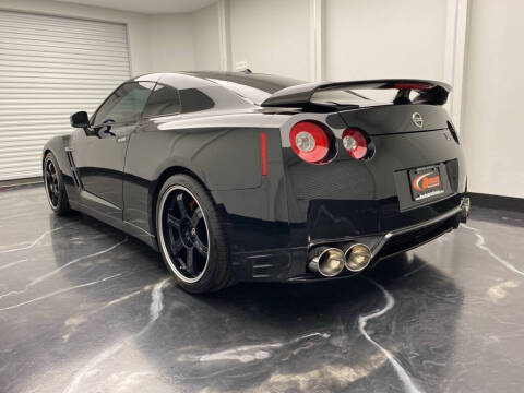 2013 Nissan GT-R Black Edition