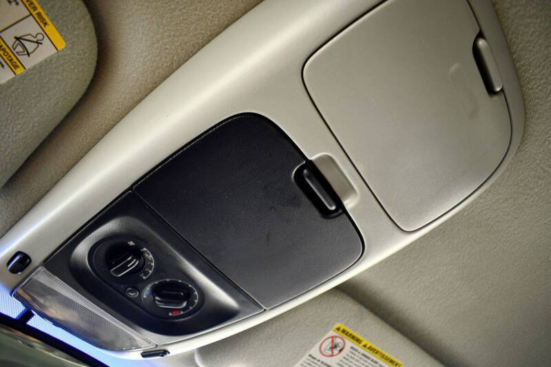 2004 Ford Explorer XLT