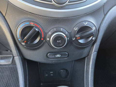 2014 Hyundai Accent GS