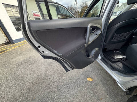 2009 Toyota RAV4 Sport