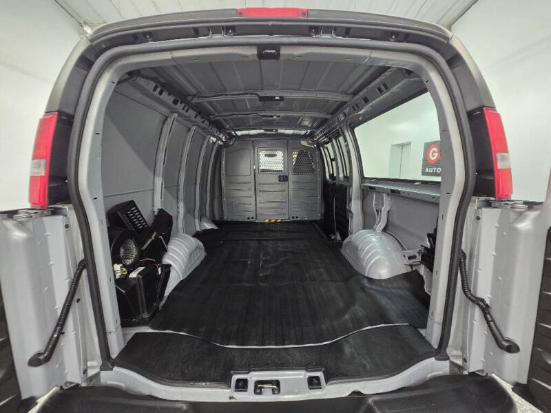 2024 Chevrolet Express 2500