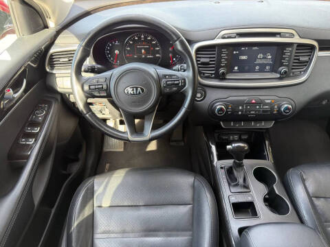 2018 Kia Sorento EX V6