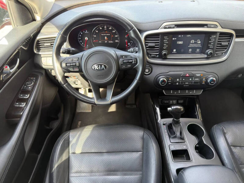 2018 Kia Sorento EX V6