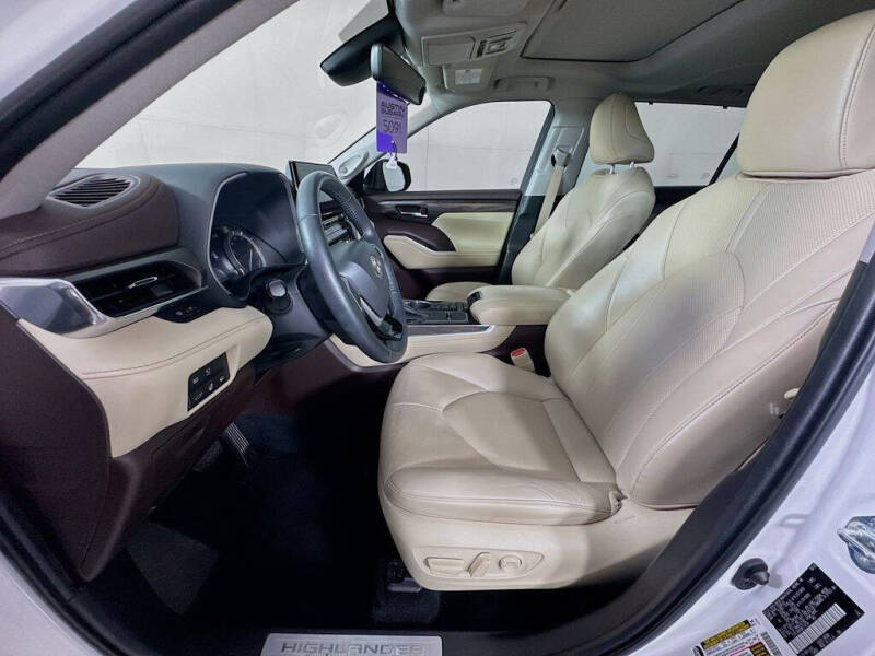 2022 Toyota Highlander Limited