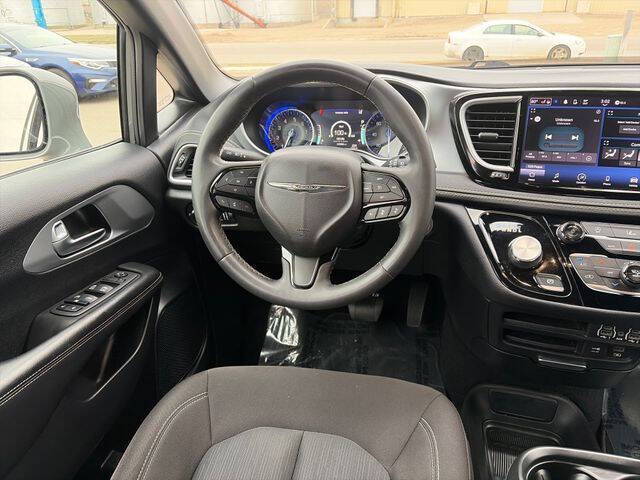 2022 Chrysler Pacifica Touring