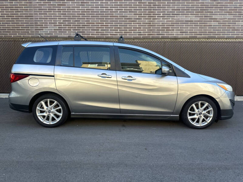 2013 Mazda MAZDA5 Touring