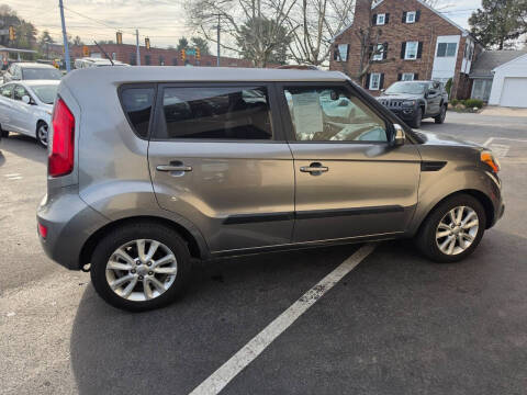 2012 Kia Soul +