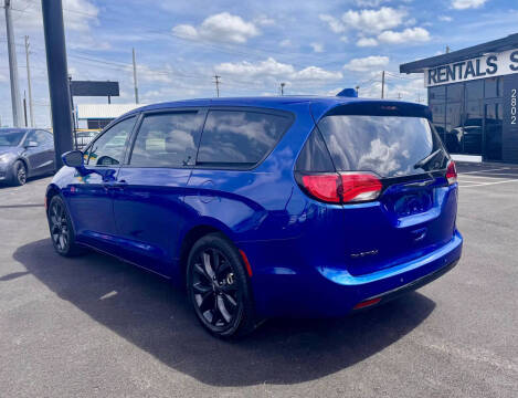 2019 Chrysler Pacifica Touring Plus
