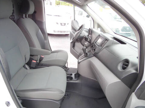 2017 Nissan NV200 SV