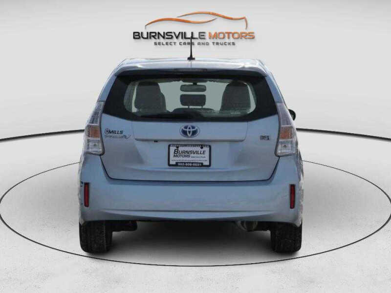 2012 Toyota Prius v Five