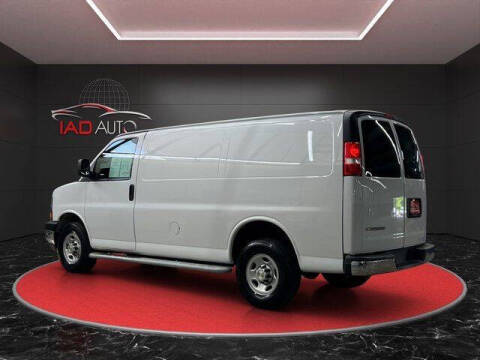 2023 Chevrolet Express 2500