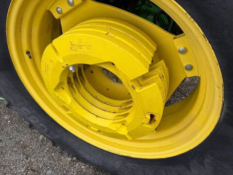 2015 John Deere 6135e