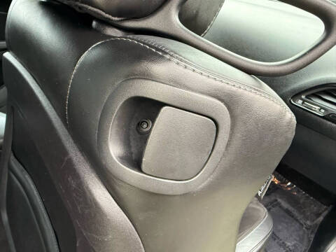 2017 Dodge Challenger 392 HEMI Scat Pack Shaker