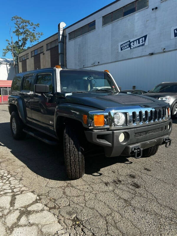 2006 HUMMER H3 for sale at Amazing Auto Center in Capitol Heights MD