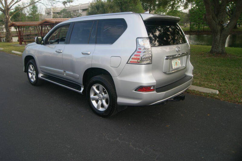 2018 Lexus GX Base photo 6