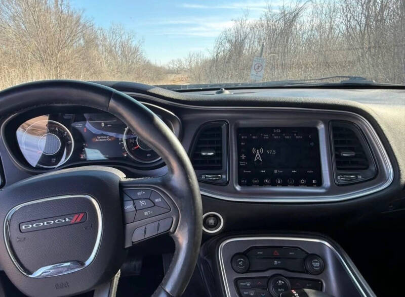 2016 Dodge Challenger SXT