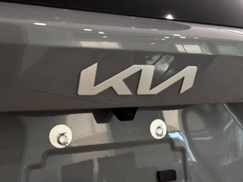 2024 Kia Sorento X-Pro SX-Prestige