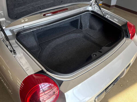 2004 Ford Thunderbird Deluxe