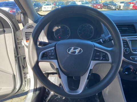 2017 Hyundai Accent SE