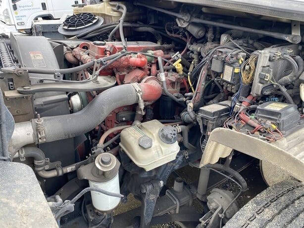 2015 Freightliner M2 106