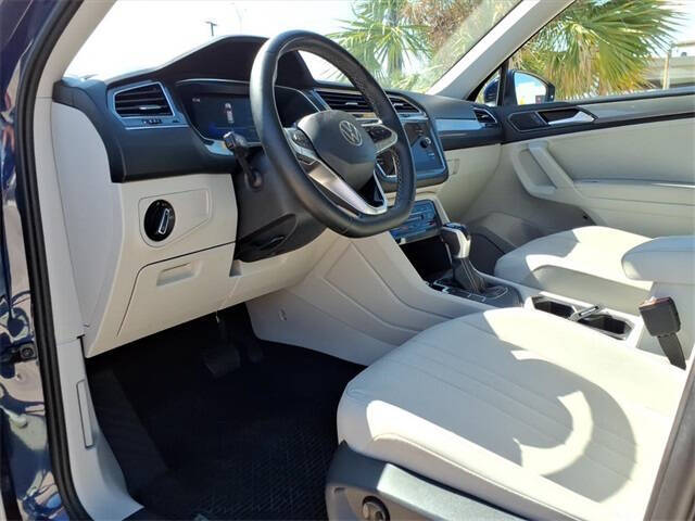 2022 Volkswagen Tiguan SE